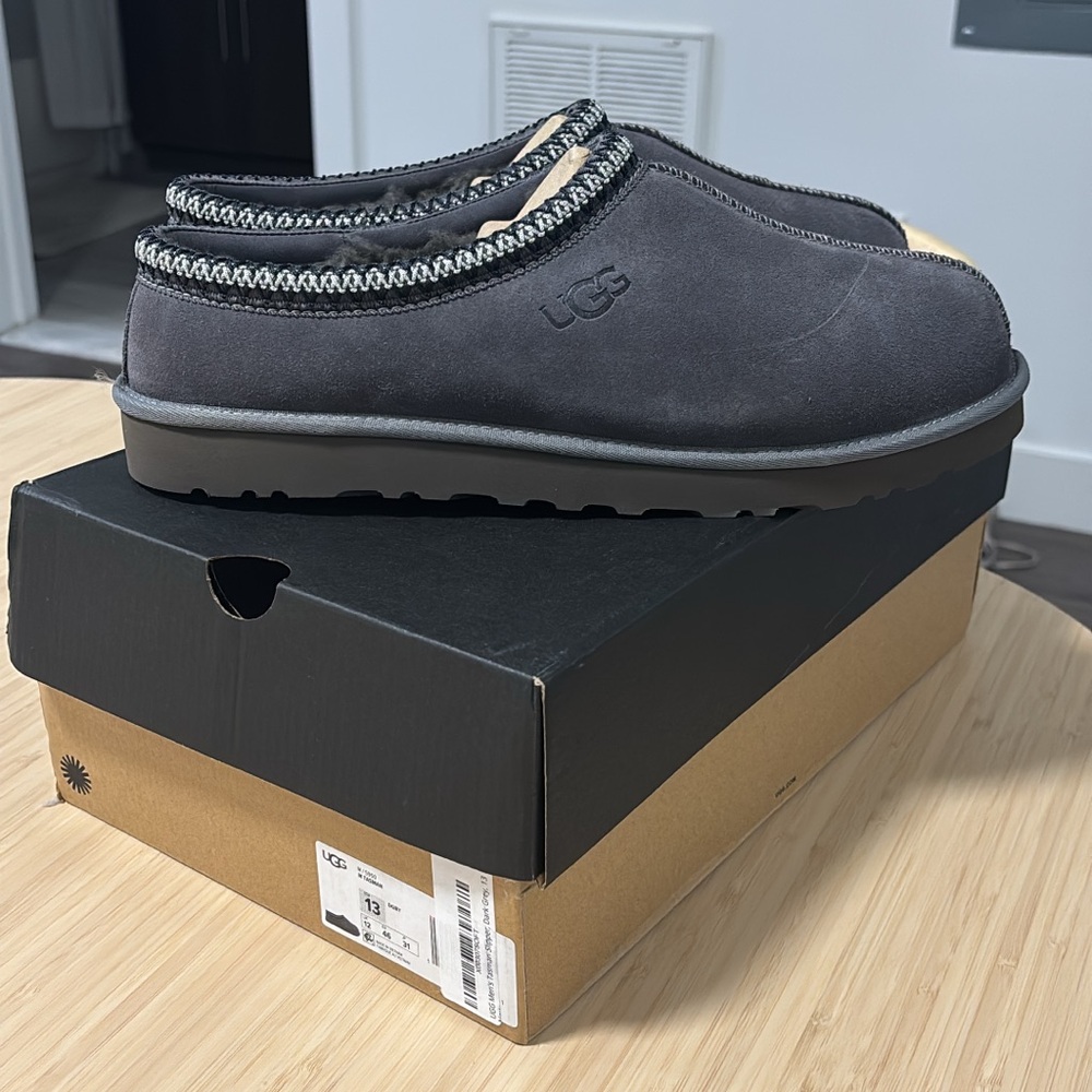 UGG NEW UNWORN Men's Tasman Dark Grey Slippers size 13